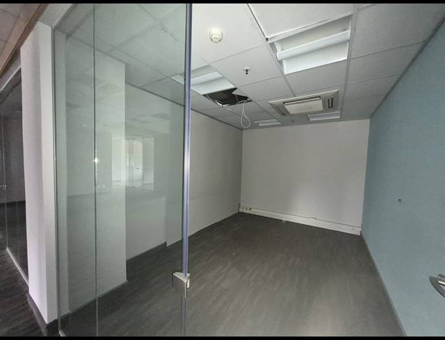 661M² OFFICE TO LET IN SANDTON CENTRAL